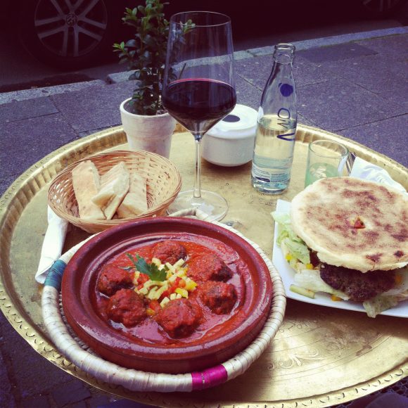 Innenstadt: Picknickbank | Essen/Restaurants | Frankfurt ...